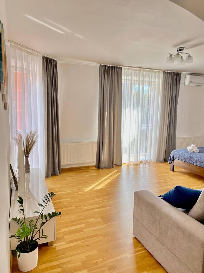 Cozy Apartment Next To The Park 捷尔诺波尔 外观 照片